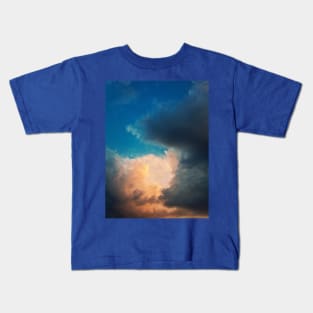 the light from heaven Kids T-Shirt